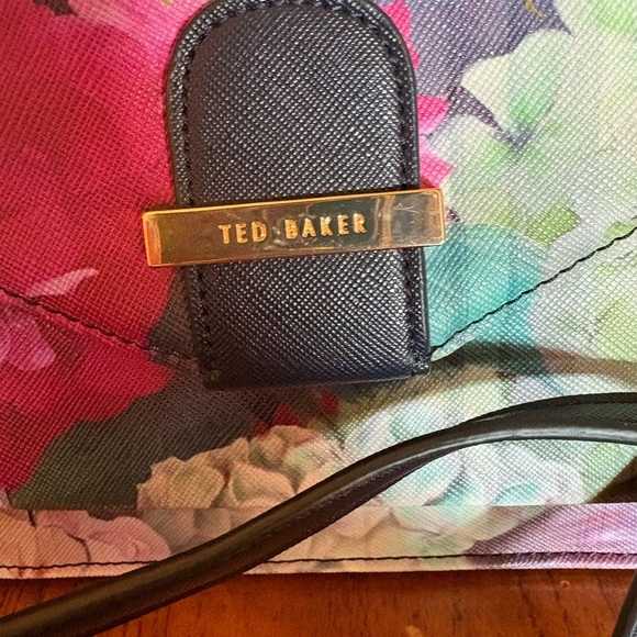 Ted Baker London Floral Envelope Crossbody Bag - Picture 3 of 13